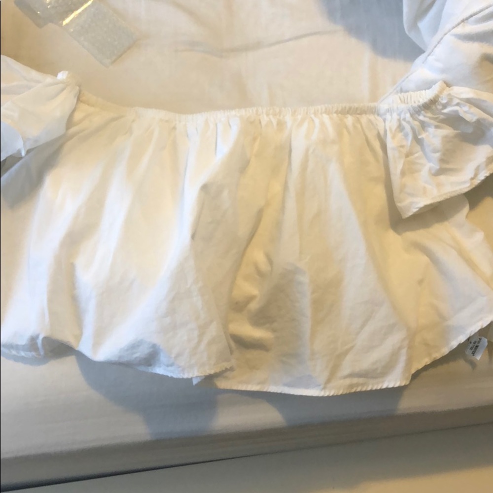 Off shoulder Zara cotton crop top
